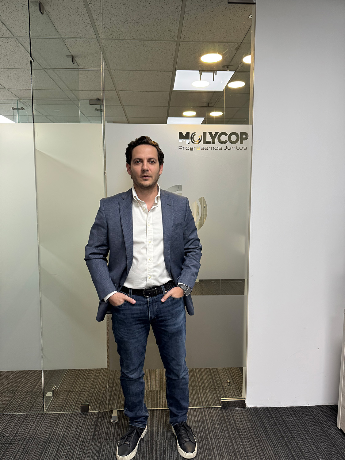 Rodrigo-Macías-(2).jpg Rodrigo-Macias-(2).jpg